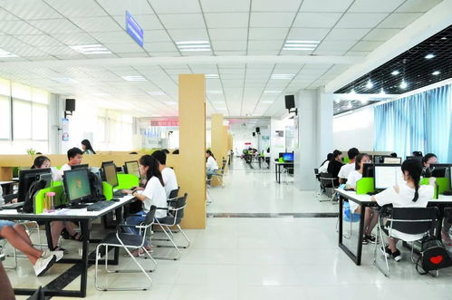 突出優(yōu)勢(shì)創(chuàng)名校 一張藍(lán)圖繪到底——專訪河南經(jīng)貿(mào)職業(yè)學(xué)院黨委書(shū)記王金臺(tái)